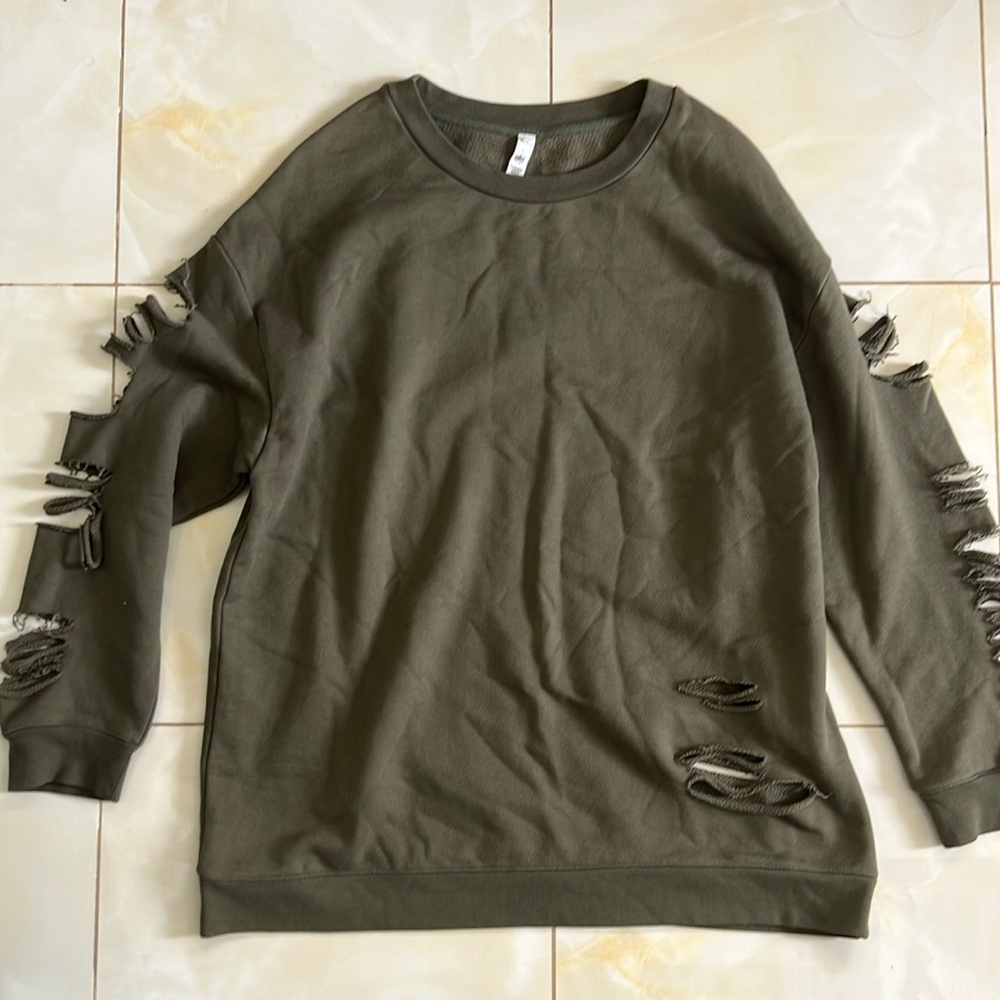 Alo Sweater Green size large